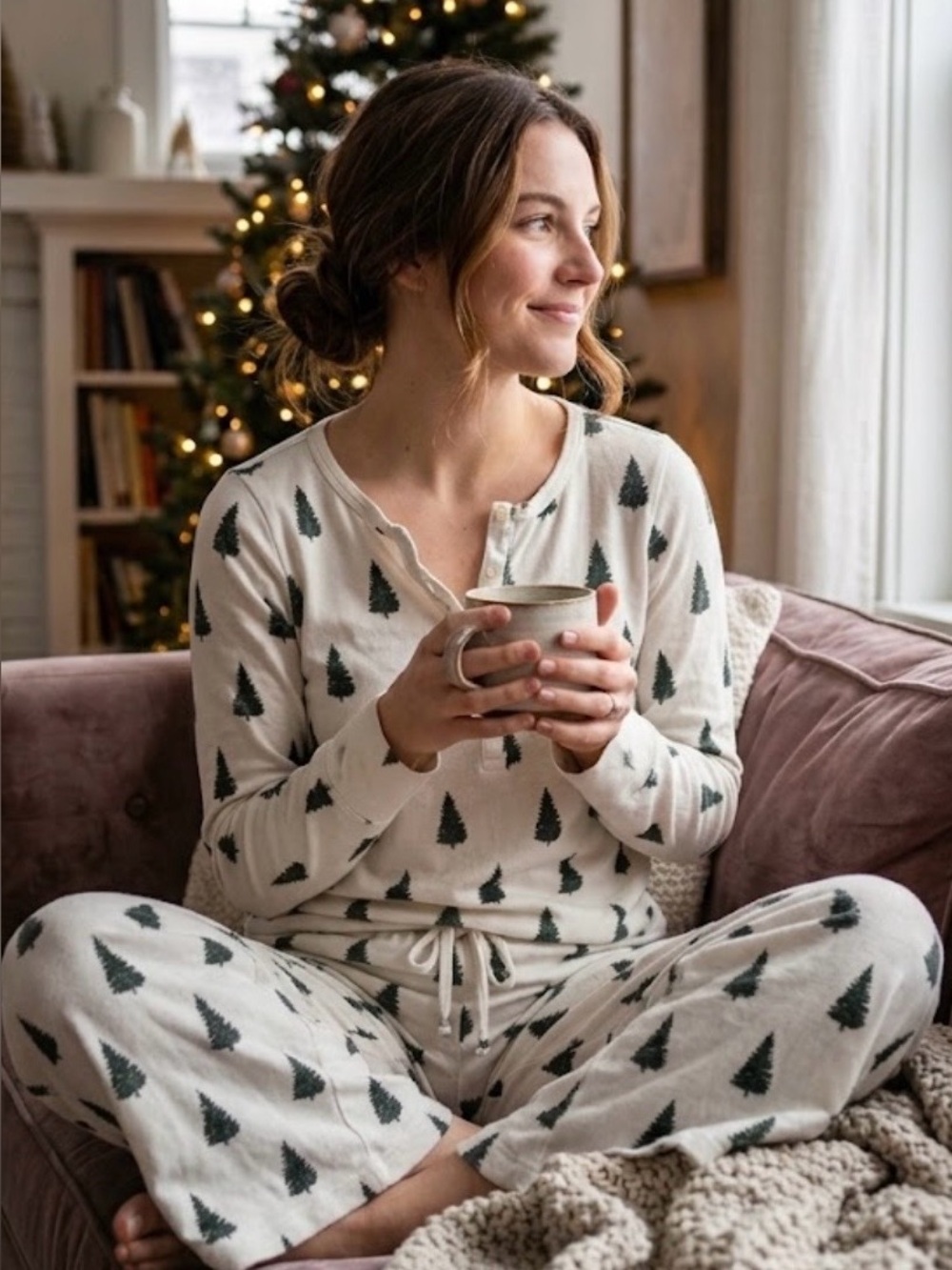 Kate Quinn Christmas Tree Pajama Set 
Sz small